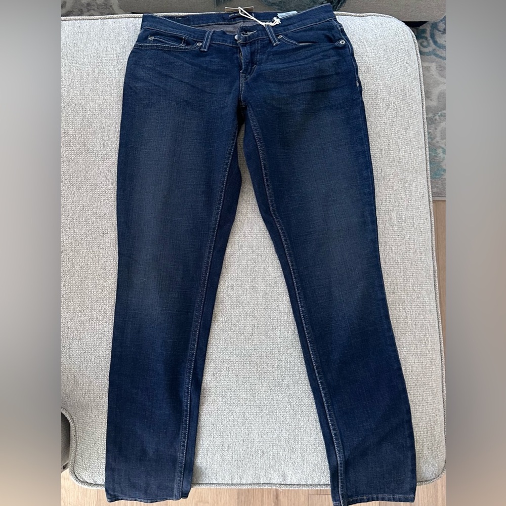 NWT Levi’s Super low skinny jeans 524